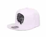 white indian embroidered flat-edge cap